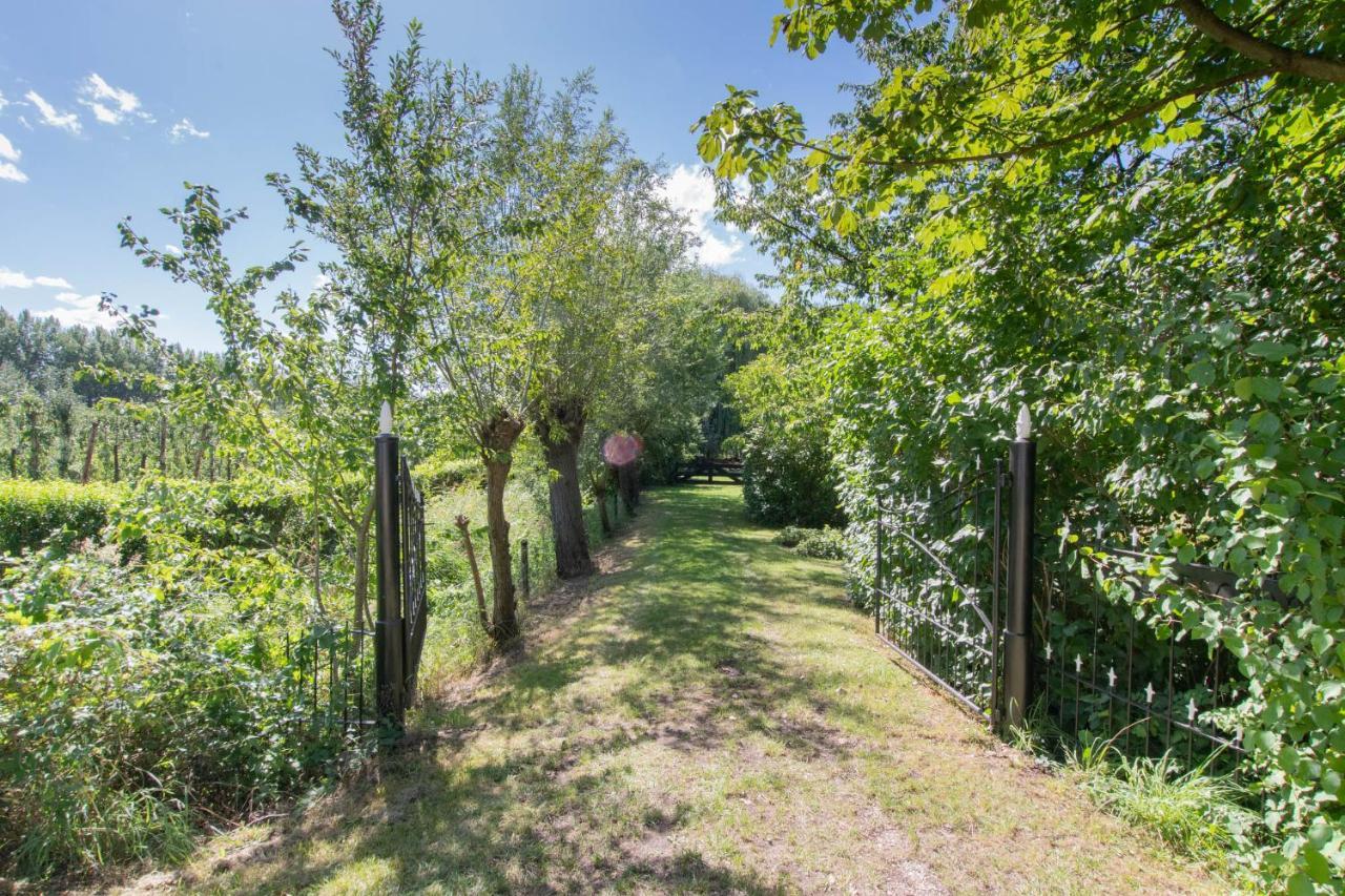 Landelijk Gelegen Familieboerderij Villa Oudelande Kültér fotó